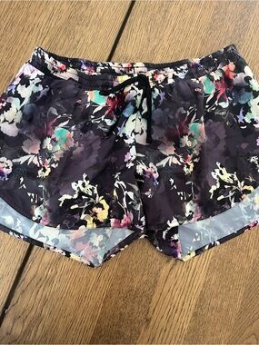 Active Shorts